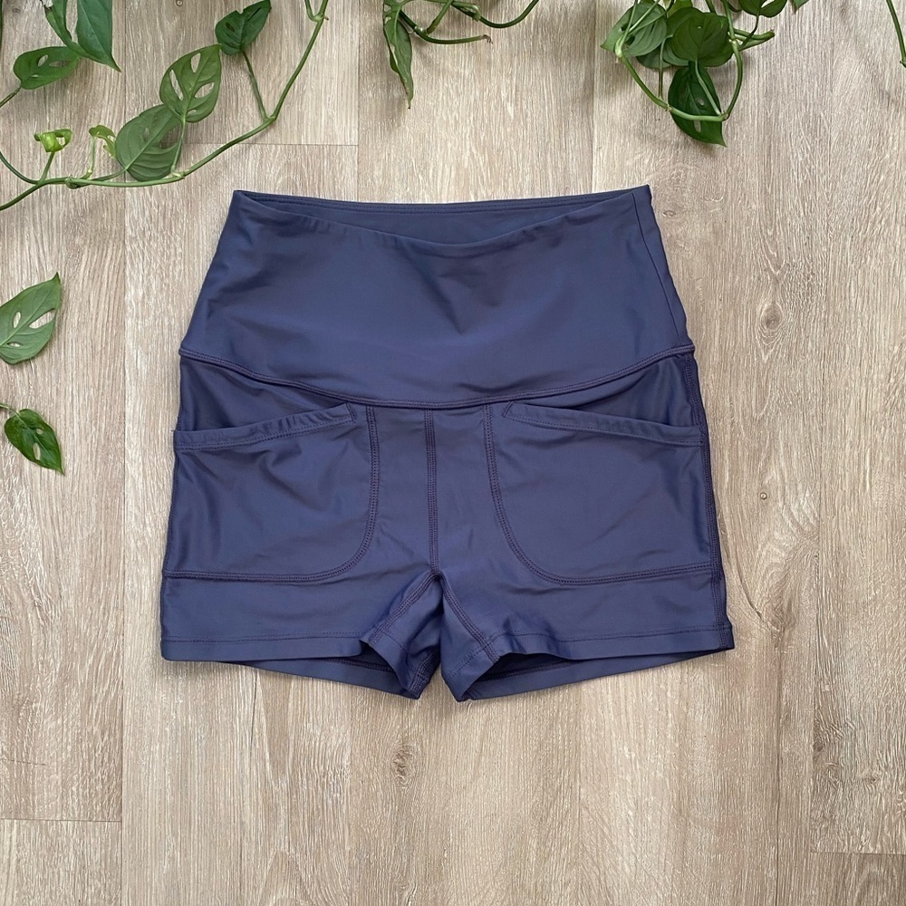 Free People Movement Pocket Yoga Shorts Deep Plum sz XS